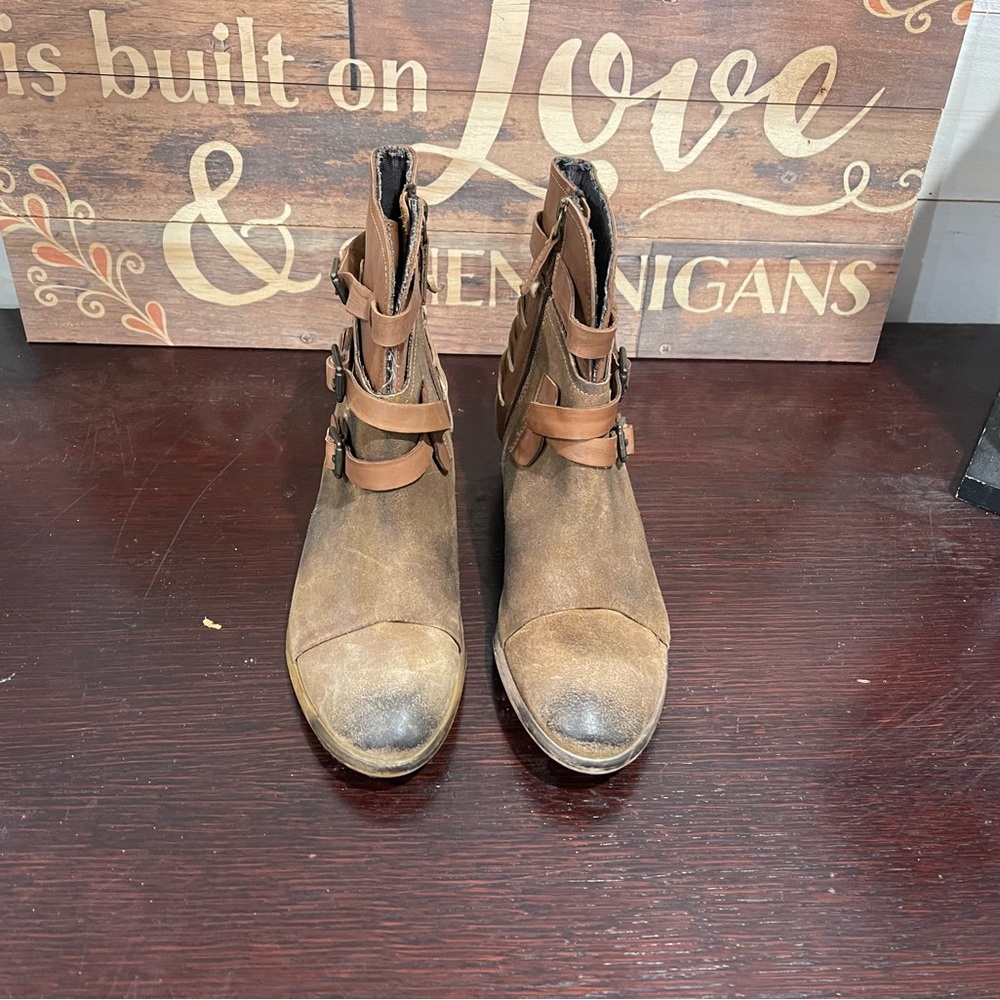 ROAN Ankle Boot… Try-on Bottoms…STORE RETURN